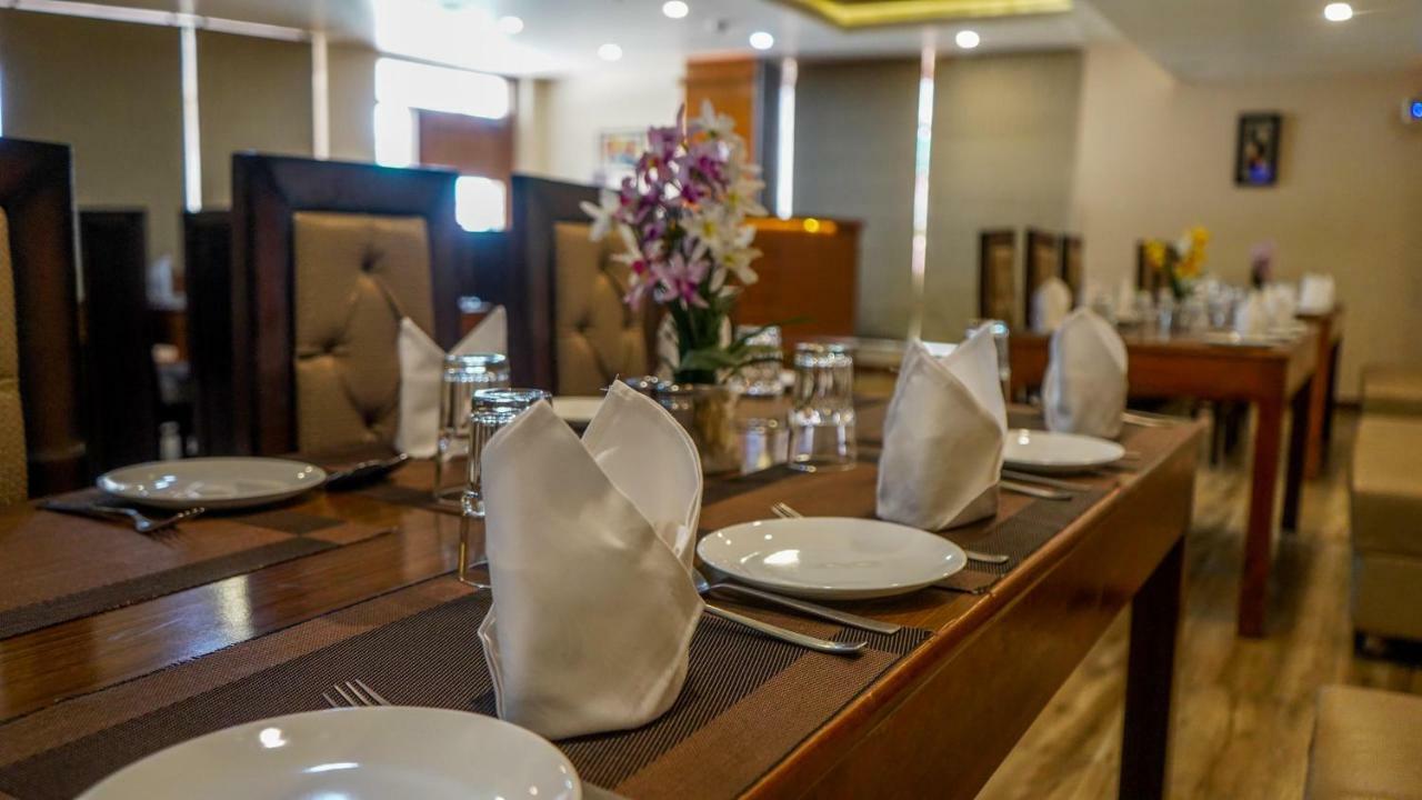 Jsr大陆酒店 德拉敦 外观 照片