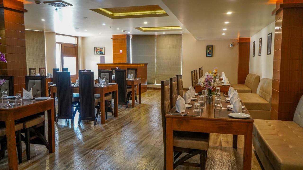 Jsr大陆酒店 德拉敦 外观 照片